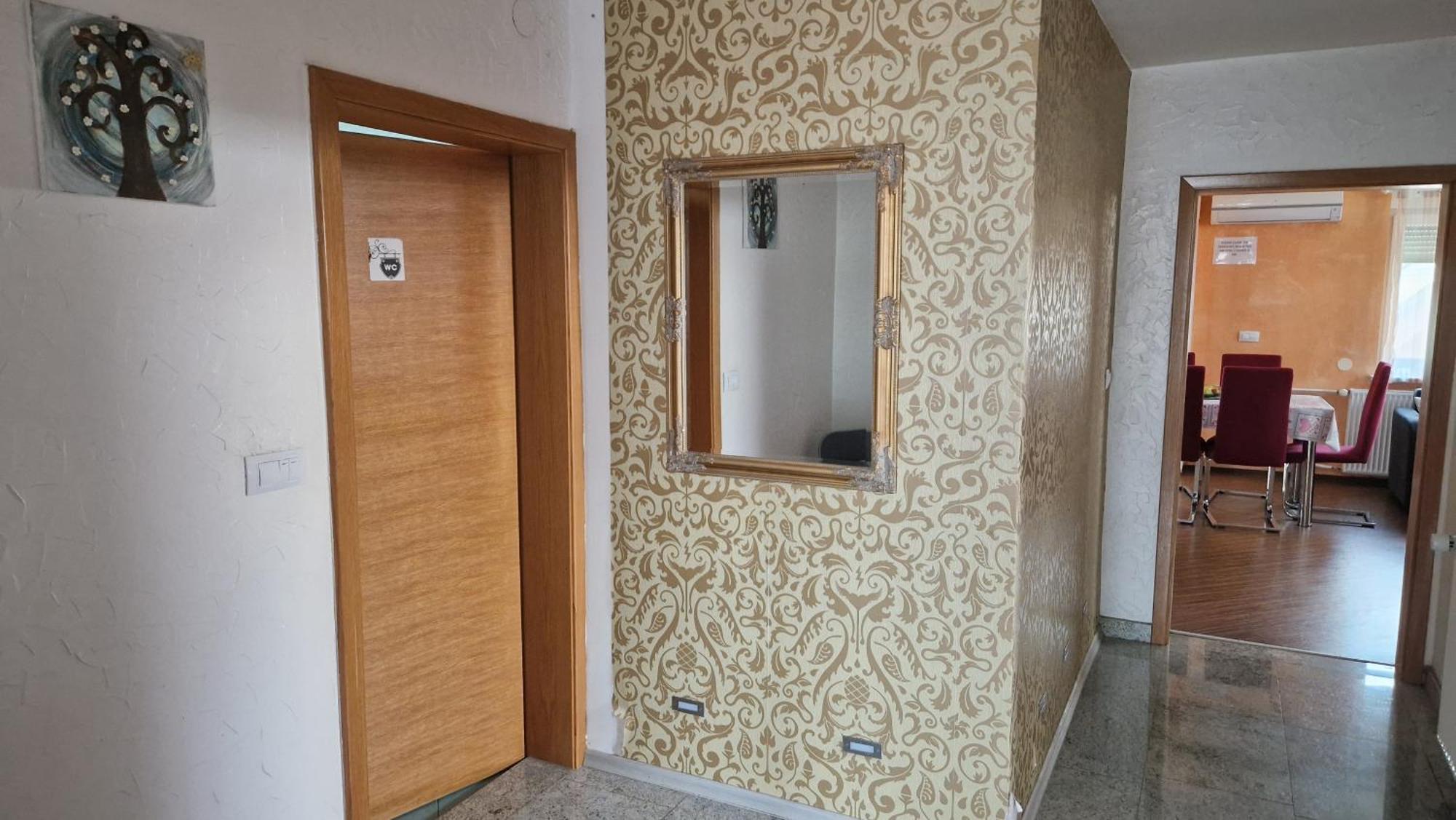 Hisa Bizjak Kranj Exterior photo